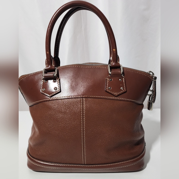 Louis Vuitton Suhali Lockit pm. No key for the lock. - Picture 2 of 15